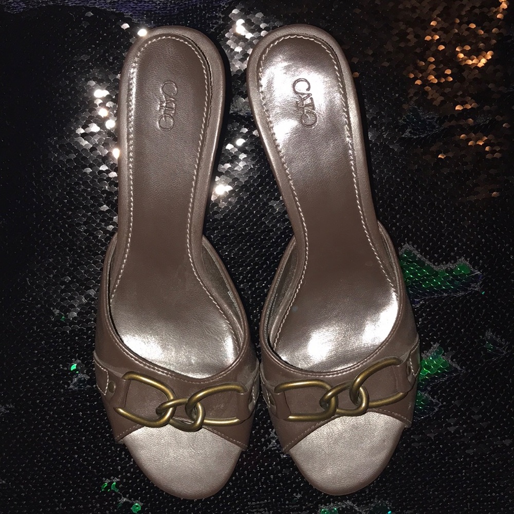 Pretty Chocolate Brown Slide on Heels